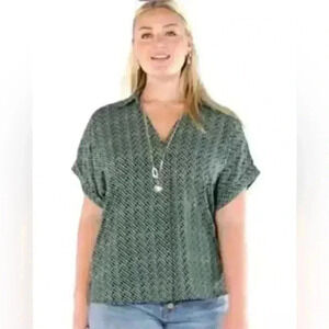 Cabi  short sleeve blouse size medium green blue black office top shirt